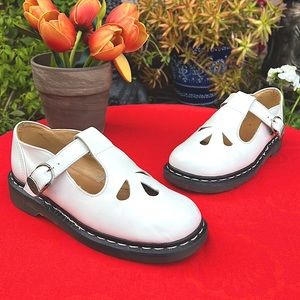 🏴󠁧󠁢󠁥󠁮󠁧󠁿 Dr. Martens Vintage MIE T-Strap Cutout 90’s Y2K Mary Janes UK 4
